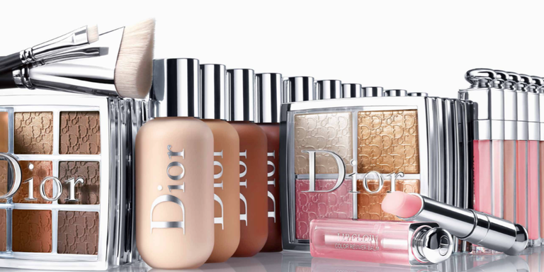 Il s'agit de plusieurs produits de maquillage de la marque Dior.